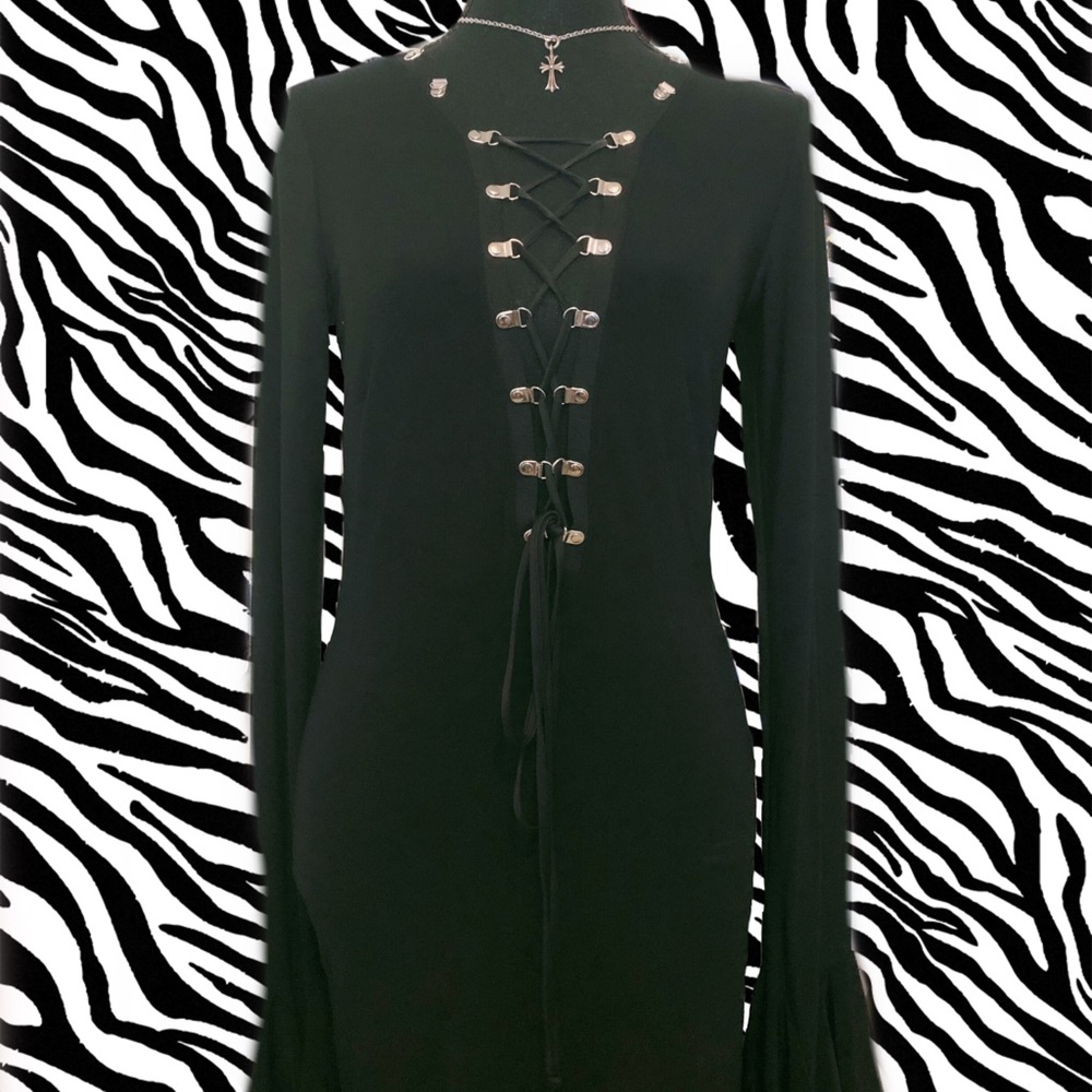 Witchy Black lace up dress